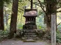 穂高神社奥宮の末社・摂社