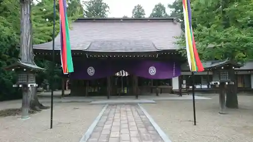 鎮守府八幡宮の本殿・本堂
