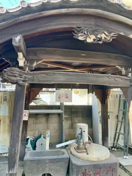 牛込柳町天祖神社の{uncategorized: "未分類", other: "その他", undefined: "問題あり", building: "その他建物", grave: "お墓", sacred_gate: "鳥居", guardian: "狛犬", statue: "像", buddha: "仏像", history: "歴史", nature: "自然", garden: "庭園", animal: "動物", pagoda: "塔", temizu: "手水舎", mountain_gate: "山門・神門", sanctuary: "本殿・本堂", subordinate: "末社・摂社", art: "芸術", scenery: "景色", jizo: "地蔵", ema: "絵馬", goshuin: "御朱印", omikuji: "おみくじ", items: "授与品その他", amulet: "お守り", goshuincho: "御朱印帳", eats: "食事", festival: "お祭り", votive_dance: "神楽", shichigosan: "七五三参", wedding: "結婚式", experience: "体験その他", initially: "初詣", around: "周辺", anti_infection: "感染症対策"}