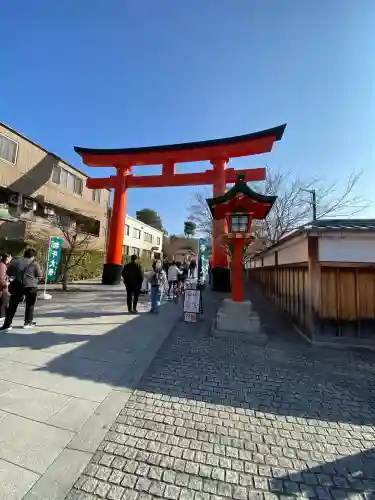 伏見稲荷大社の{uncategorized: "未分類", other: "その他", undefined: "問題あり", building: "その他建物", grave: "お墓", sacred_gate: "鳥居", guardian: "狛犬", statue: "像", buddha: "仏像", history: "歴史", nature: "自然", garden: "庭園", animal: "動物", pagoda: "塔", temizu: "手水舎", mountain_gate: "山門・神門", sanctuary: "本殿・本堂", subordinate: "末社・摂社", art: "芸術", scenery: "景色", jizo: "地蔵", ema: "絵馬", goshuin: "御朱印", omikuji: "おみくじ", items: "授与品その他", amulet: "お守り", goshuincho: "御朱印帳", eats: "食事", festival: "お祭り", votive_dance: "神楽", shichigosan: "七五三参", wedding: "結婚式", experience: "体験その他", initially: "初詣", around: "周辺", anti_infection: "感染症対策"}