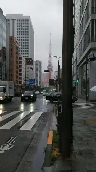 三田春日神社の周辺