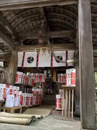 大瀧神社の{uncategorized: "未分類", other: "その他", undefined: "問題あり", building: "その他建物", grave: "お墓", sacred_gate: "鳥居", guardian: "狛犬", statue: "像", buddha: "仏像", history: "歴史", nature: "自然", garden: "庭園", animal: "動物", pagoda: "塔", temizu: "手水舎", mountain_gate: "山門・神門", sanctuary: "本殿・本堂", subordinate: "末社・摂社", art: "芸術", scenery: "景色", jizo: "地蔵", ema: "絵馬", goshuin: "御朱印", omikuji: "おみくじ", items: "授与品その他", amulet: "お守り", goshuincho: "御朱印帳", eats: "食事", festival: "お祭り", votive_dance: "神楽", shichigosan: "七五三参", wedding: "結婚式", experience: "体験その他", initially: "初詣", around: "周辺", anti_infection: "感染症対策"}