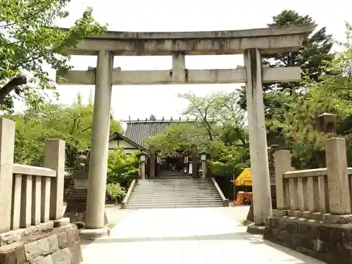 宇多須神社の鳥居