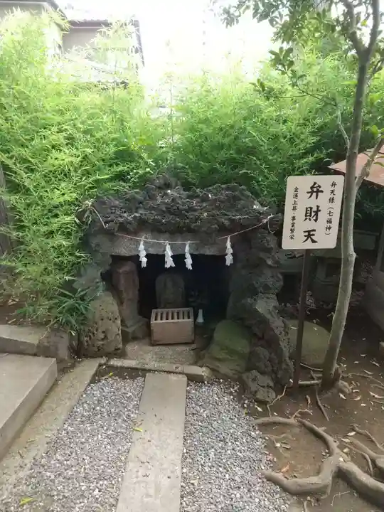 鳩ヶ谷氷川神社の末社・摂社