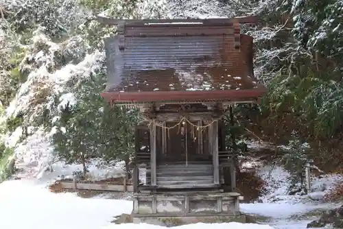 田村大元神社の末社・摂社