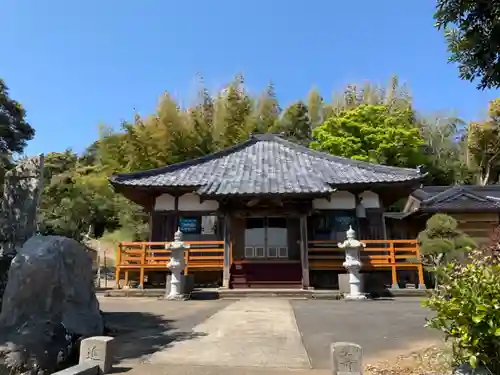 薬王寺の本殿