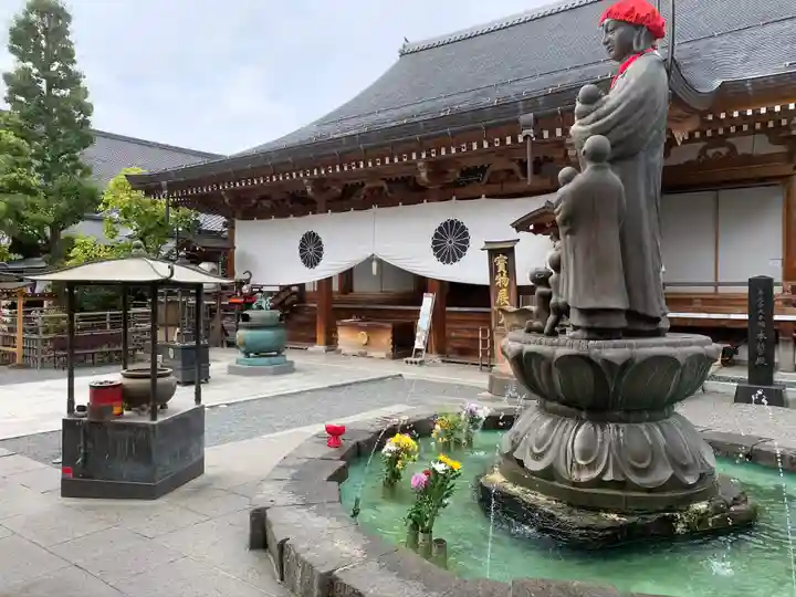 善光寺大本願の本殿・本堂