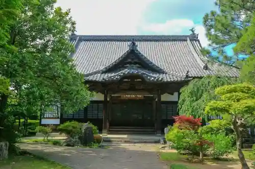 光明寺の本殿・本堂