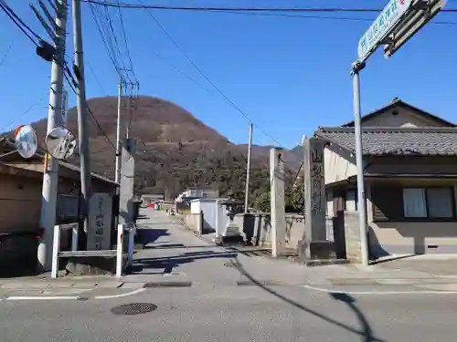 山梨岡神社(山梨県)