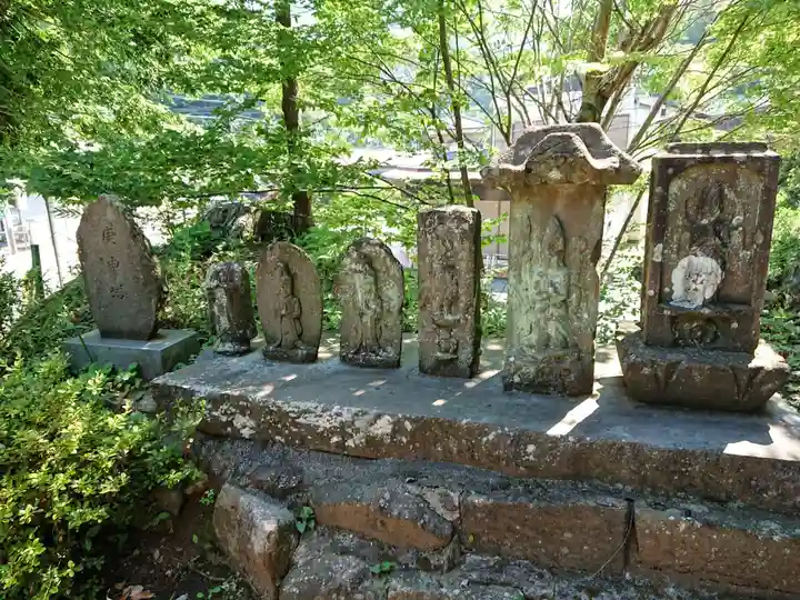 八幡神社の仏像