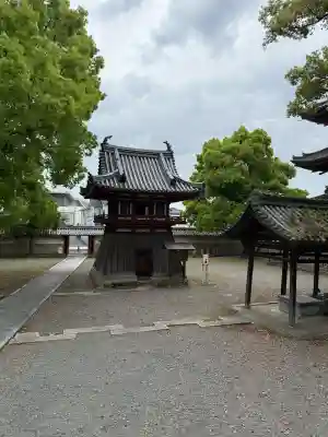 斑鳩寺の{uncategorized: "未分類", other: "その他", undefined: "問題あり", building: "その他建物", grave: "お墓", sacred_gate: "鳥居", guardian: "狛犬", statue: "像", buddha: "仏像", history: "歴史", nature: "自然", garden: "庭園", animal: "動物", pagoda: "塔", temizu: "手水舎", mountain_gate: "山門・神門", sanctuary: "本殿・本堂", subordinate: "末社・摂社", art: "芸術", scenery: "景色", jizo: "地蔵", ema: "絵馬", goshuin: "御朱印", omikuji: "おみくじ", items: "授与品その他", amulet: "お守り", goshuincho: "御朱印帳", eats: "食事", festival: "お祭り", votive_dance: "神楽", shichigosan: "七五三参", wedding: "結婚式", experience: "体験その他", initially: "初詣", around: "周辺", anti_infection: "感染症対策"}