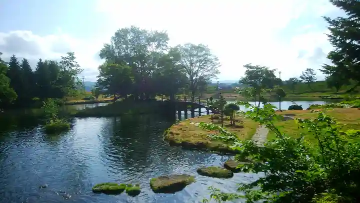 京極八幡神社の庭園