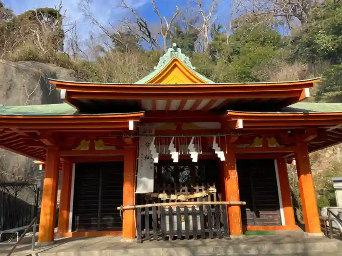 雷神社の本殿