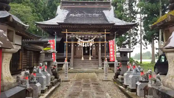 元稲田神社の本殿・本堂
