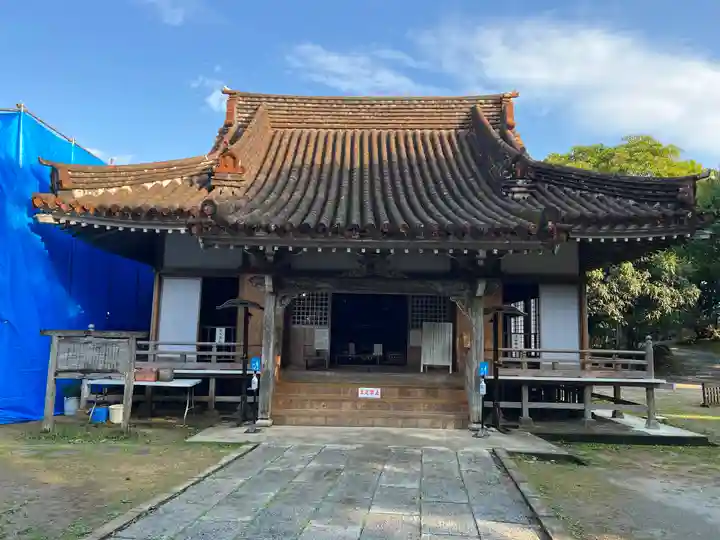 金武観音寺の本殿・本堂