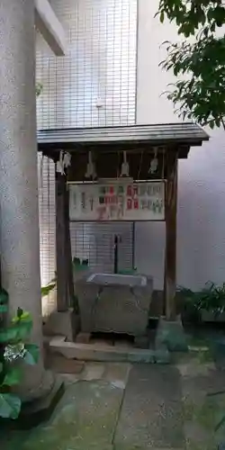 諏訪神社の手水舎