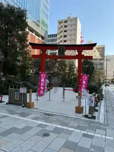 福徳神社（芽吹稲荷）の{uncategorized: "未分類", other: "その他", undefined: "問題あり", building: "その他建物", grave: "お墓", sacred_gate: "鳥居", guardian: "狛犬", statue: "像", buddha: "仏像", history: "歴史", nature: "自然", garden: "庭園", animal: "動物", pagoda: "塔", temizu: "手水舎", mountain_gate: "山門・神門", sanctuary: "本殿・本堂", subordinate: "末社・摂社", art: "芸術", scenery: "景色", jizo: "地蔵", ema: "絵馬", goshuin: "御朱印", omikuji: "おみくじ", items: "授与品その他", amulet: "お守り", goshuincho: "御朱印帳", eats: "食事", festival: "お祭り", votive_dance: "神楽", shichigosan: "七五三参", wedding: "結婚式", experience: "体験その他", initially: "初詣", around: "周辺", anti_infection: "感染症対策"}
