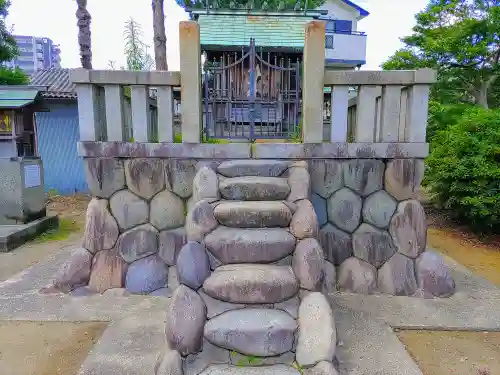 石田神明社の本殿