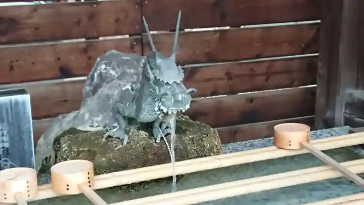 鎮守氷川神社の手水舎
