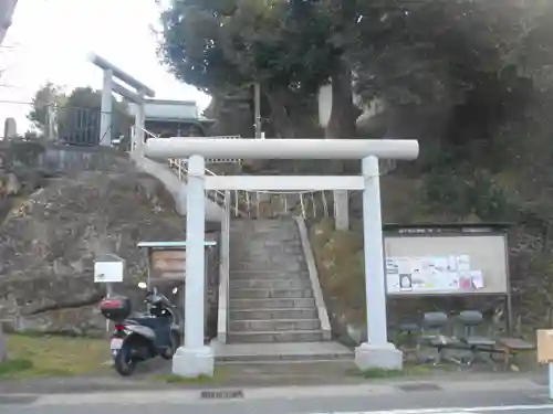 神明社の鳥居