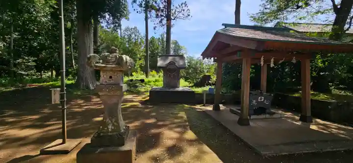 松山神社の{uncategorized: "未分類", other: "その他", undefined: "問題あり", building: "その他建物", grave: "お墓", sacred_gate: "鳥居", guardian: "狛犬", statue: "像", buddha: "仏像", history: "歴史", nature: "自然", garden: "庭園", animal: "動物", pagoda: "塔", temizu: "手水舎", mountain_gate: "山門・神門", sanctuary: "本殿・本堂", subordinate: "末社・摂社", art: "芸術", scenery: "景色", jizo: "地蔵", ema: "絵馬", goshuin: "御朱印", omikuji: "おみくじ", items: "授与品その他", amulet: "お守り", goshuincho: "御朱印帳", eats: "食事", festival: "お祭り", votive_dance: "神楽", shichigosan: "七五三参", wedding: "結婚式", experience: "体験その他", initially: "初詣", around: "周辺", anti_infection: "感染症対策"}