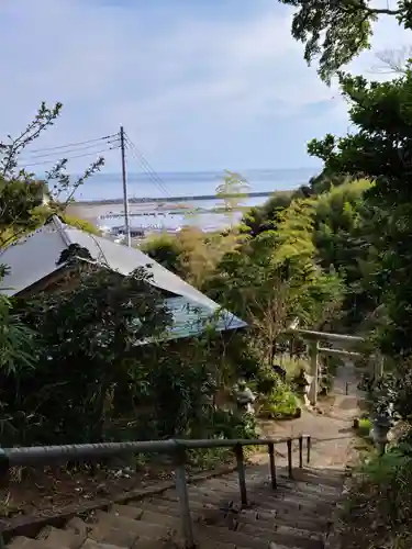 佐波波地祇神社の景色