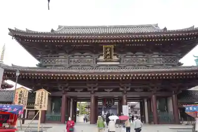 川崎大師（平間寺）の山門・神門