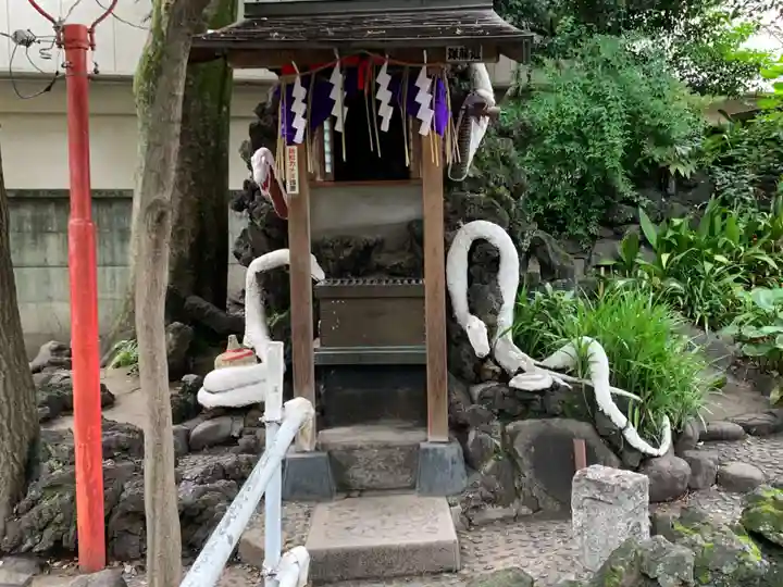 蛇窪神社の末社・摂社