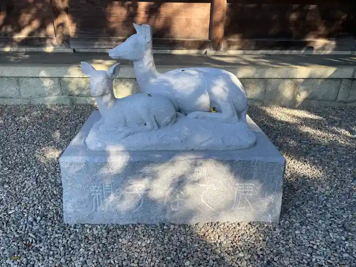 砥鹿神社(里宮)の像