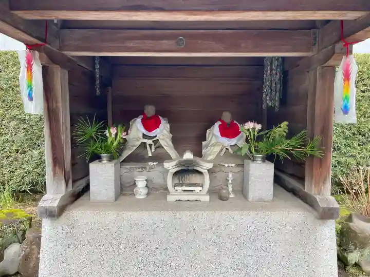 西善院の{uncategorized: "未分類", other: "その他", undefined: "問題あり", building: "その他建物", grave: "お墓", sacred_gate: "鳥居", guardian: "狛犬", statue: "像", buddha: "仏像", history: "歴史", nature: "自然", garden: "庭園", animal: "動物", pagoda: "塔", temizu: "手水舎", mountain_gate: "山門・神門", sanctuary: "本殿・本堂", subordinate: "末社・摂社", art: "芸術", scenery: "景色", jizo: "地蔵", ema: "絵馬", goshuin: "御朱印", omikuji: "おみくじ", items: "授与品その他", amulet: "お守り", goshuincho: "御朱印帳", eats: "食事", festival: "お祭り", votive_dance: "神楽", shichigosan: "七五三参", wedding: "結婚式", experience: "体験その他", initially: "初詣", around: "周辺", anti_infection: "感染症対策"}