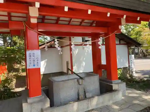 生島足島神社の手水舎
