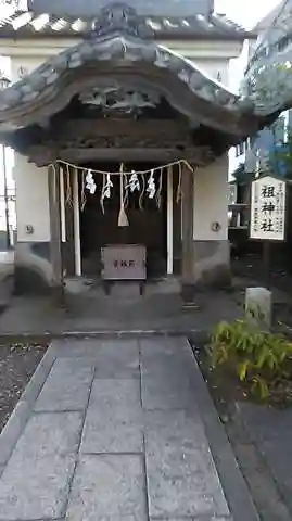 八剱八幡神社の末社