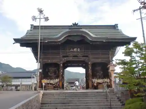 善光寺の山門