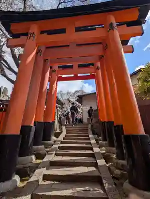 伏見稲荷大社 御膳谷奉拝所(京都府)