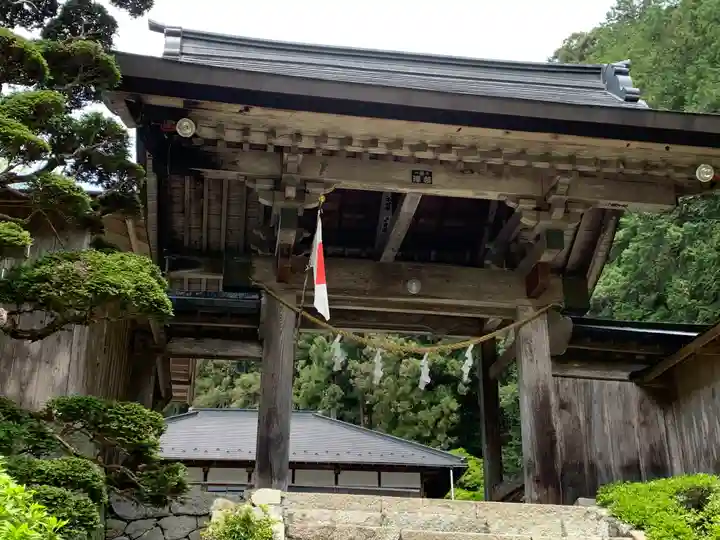 賀蘇山神社の山門・神門