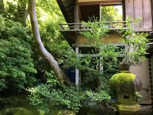 光明寺瑠璃光院の庭園