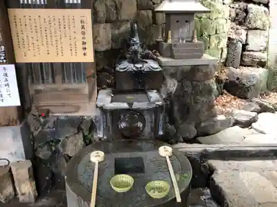 品川神社の手水舎