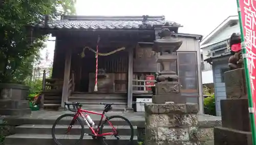 元宿堰稲荷神社の本殿・本堂