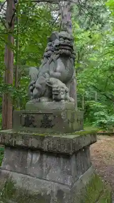 音更神社の狛犬
