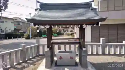 関根神社の手水舎