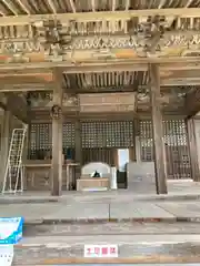 弥勒寺の本殿