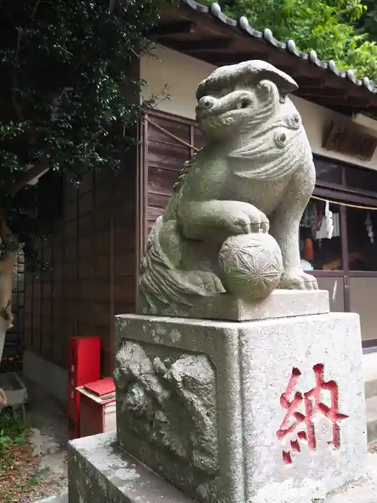 久木神社の狛犬