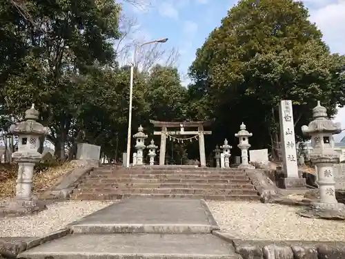 白山神社の鳥居