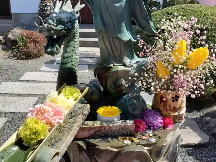 多聞寺の手水舎