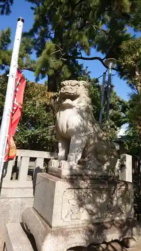 片瀬諏訪神社の狛犬