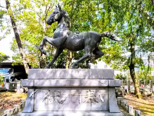 白山神社の狛犬