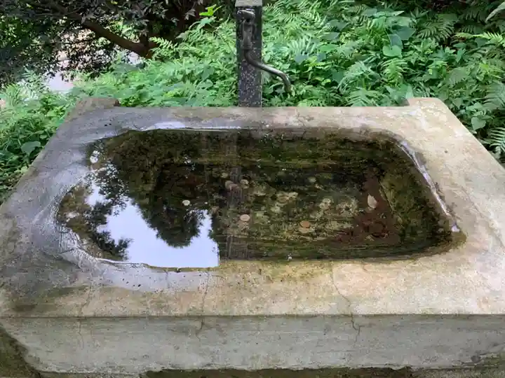 八幡神社の手水舎