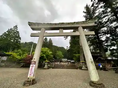 飛驒一宮水無神社の鳥居