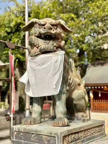 阿遅速雄神社の狛犬