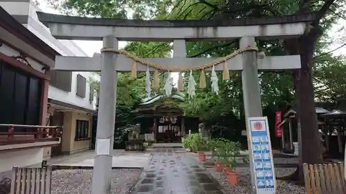 大鳥神社の鳥居